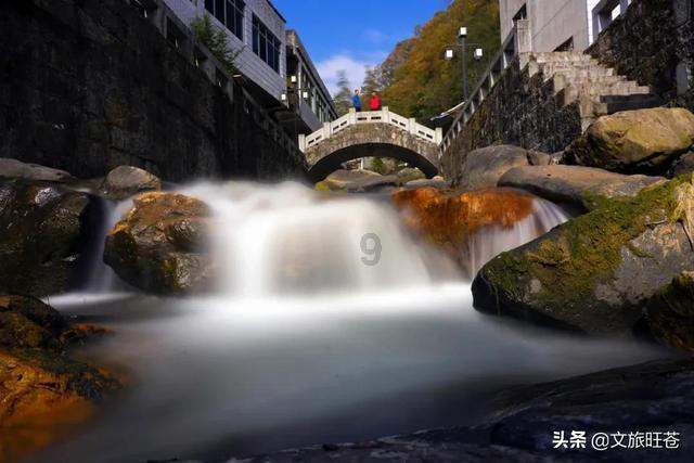 解惑蜗牛-大家好,比亚迪的汽车挡风玻璃生产日期?蜗牛问答平台